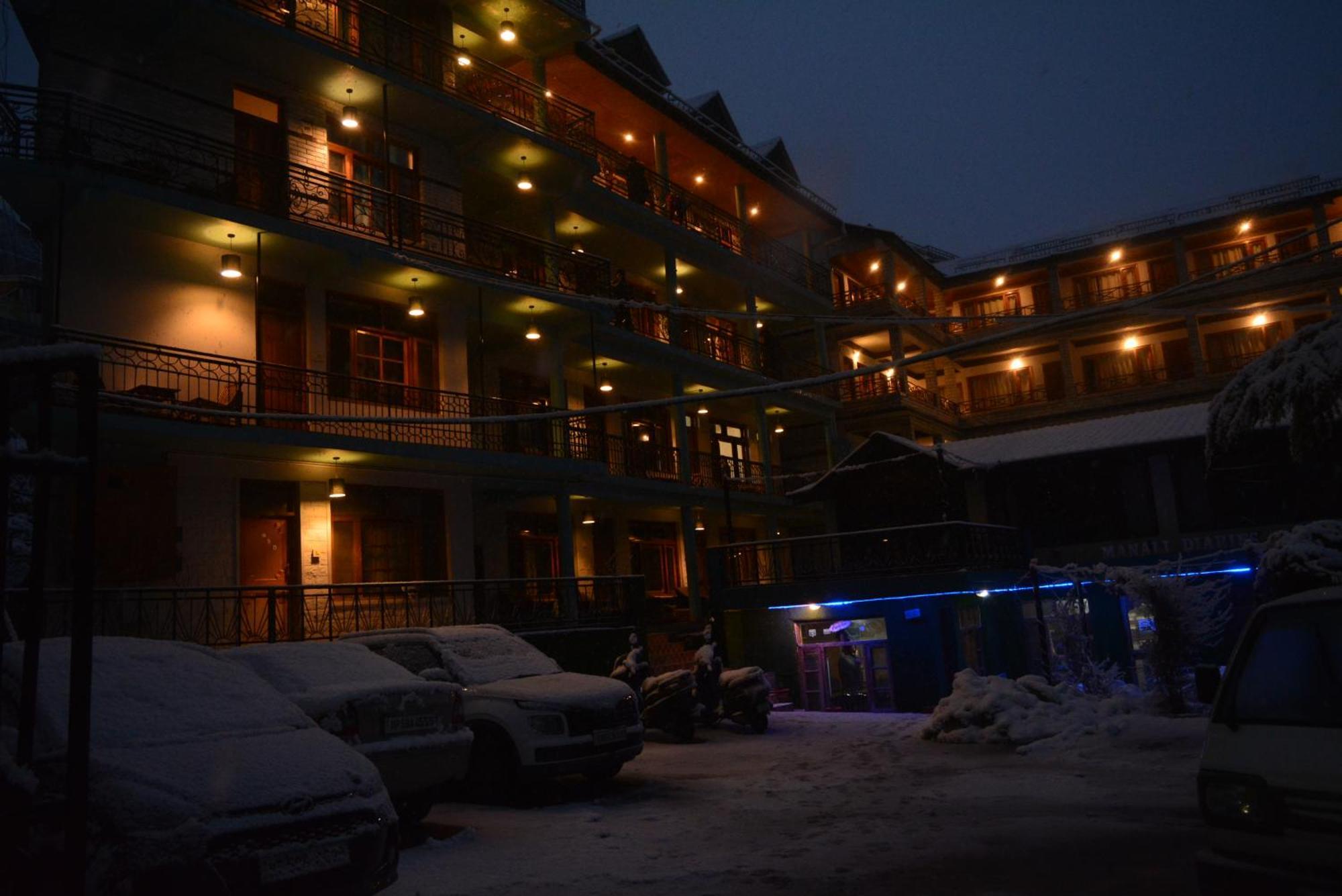 The Neelgiris Hotel 3*