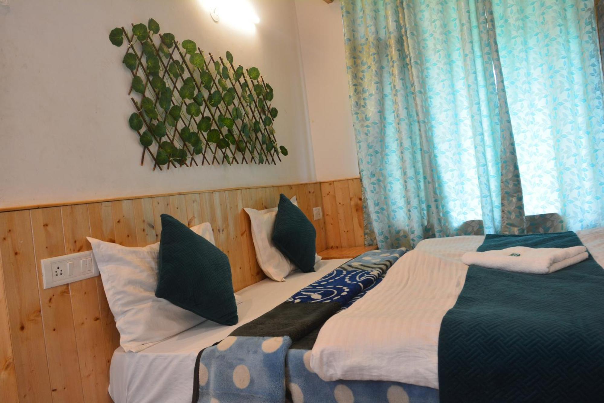 The Neelgiris 3* Manali (Himachal Pradesh)