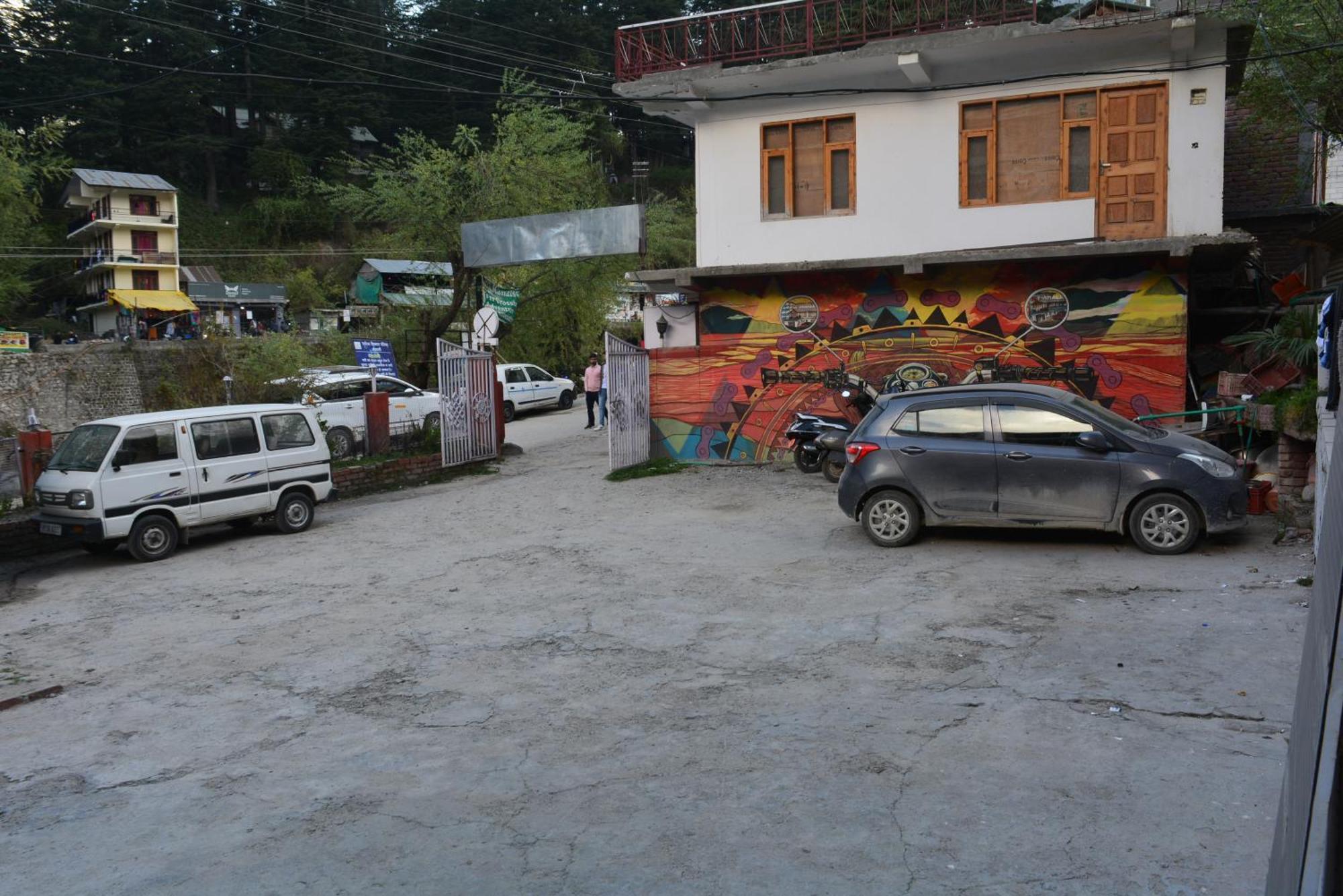 Hotel The Neelgiris 3*