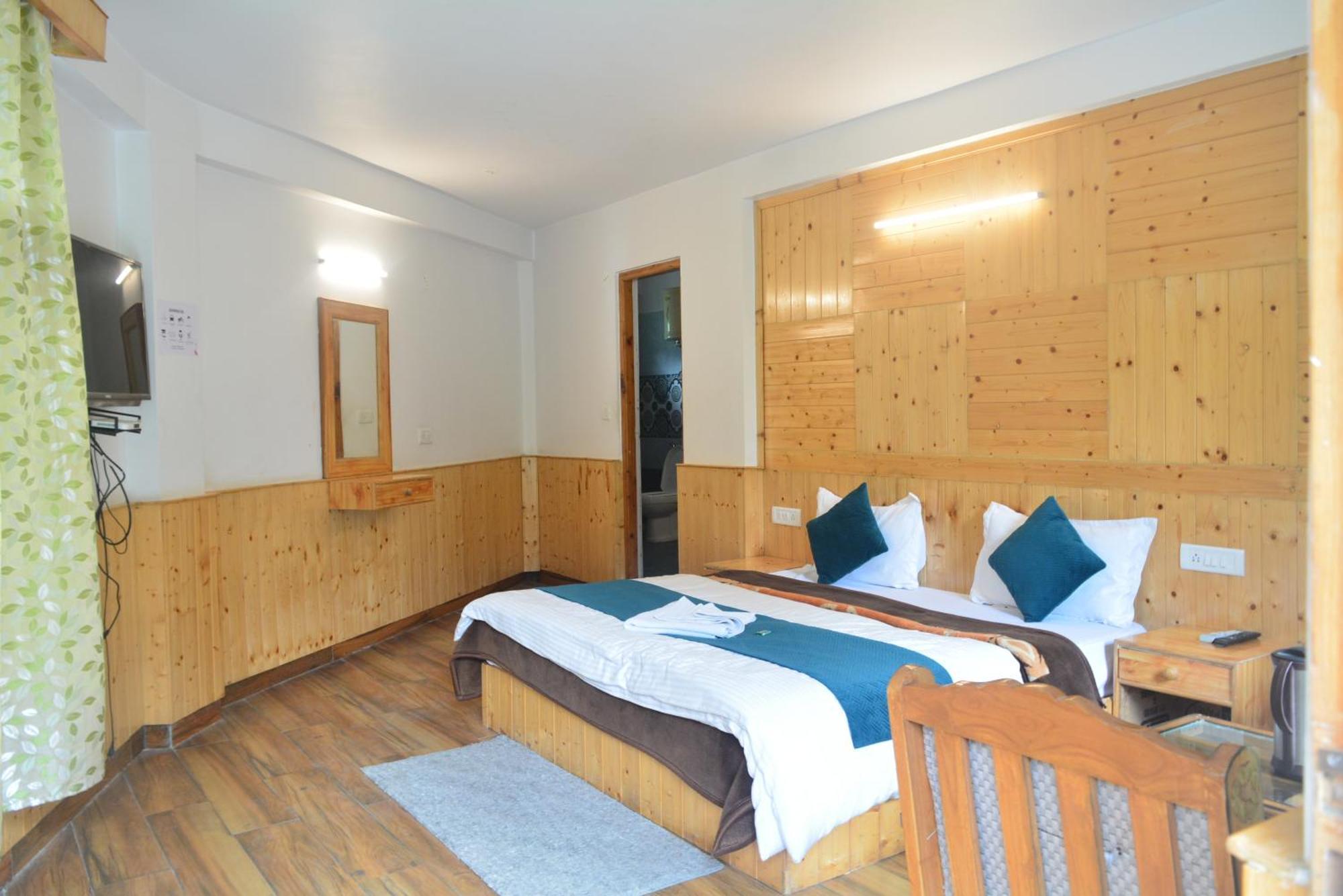 The Neelgiris 3* Manali (Himachal Pradesh)