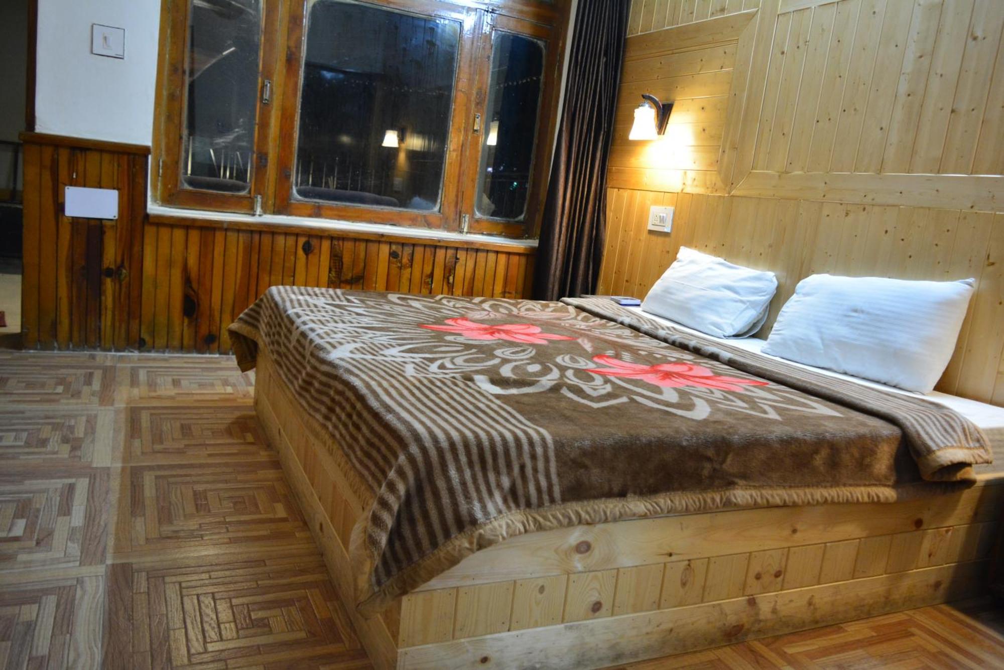 Hotel The Neelgiris