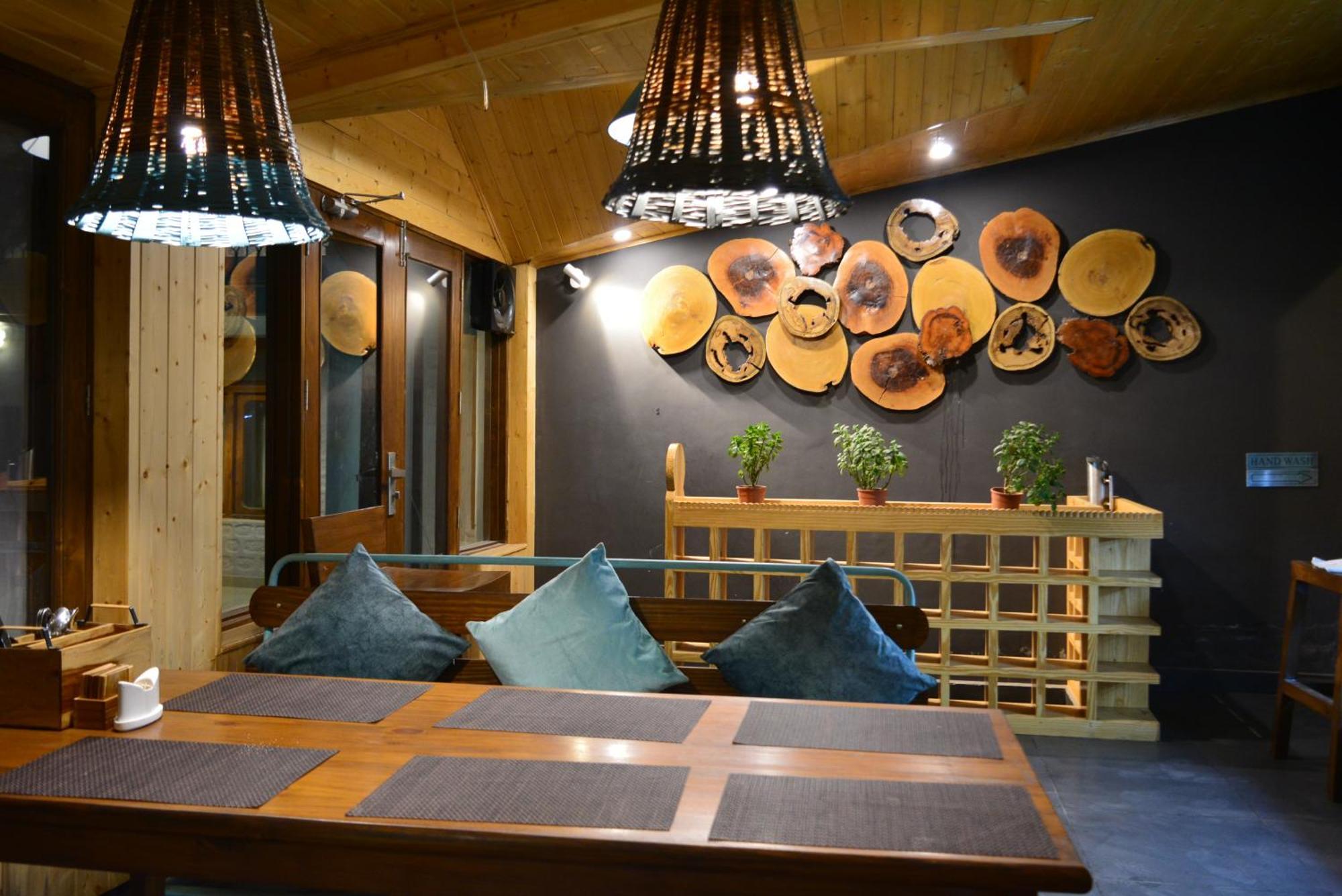 The Neelgiris Manali (Himachal Pradesh)
